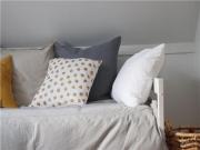 Chalet au bord de La Rivière Rouge À proximité du Mont...