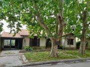 CHALET BIEN UBICADO IDEAL PARA RECICLAR ADROGUÉ