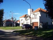 Chalet Bosque Alto 3 Dorm. Suite Pileta Jardin Impecable...