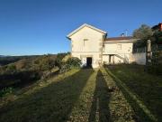 Chalet, Campo Lameiro