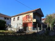 Chalet, Cangas