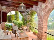 Chalet, Castellví de Rosanes