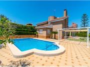 Chalet cerca del mar, en una de las mejores zonas...