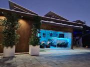 Chalet, Coin