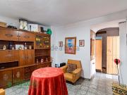 Chalet, Coin
