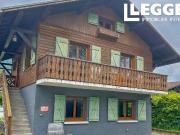 Chalet composé de 2 appartements avec vue panoramique à... Chalet composé de 2 appartements avec vue panoramique à...