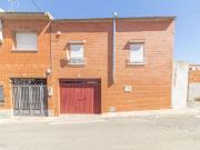 CHALET CON 250M2 CONTRUIDOS SOBRE UNA PARCELA DE 270M2...