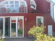 Chalet con 566 metros de parcela y 203 metros...