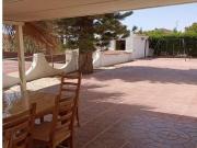 Chalet con 6 Dormitorios, 2 Baños y Piscina en Peña de...