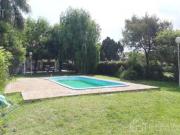 Chalet con Amplio Parque y Pileta en Monte Grande Centro