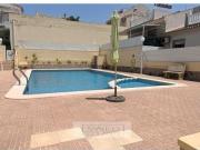 Chalet con gran parcela, Rojales