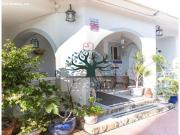 CHALET CON IMPRESIONANTES VISTAS AL MAR Y PISCINA