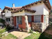 Chalet con jardín a 3 cuadras de Av. Edén, La Falda