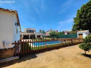 CHALET CON PARCELA EN LEPE. PISCINA, JARDÍN, PLACAS...