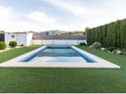 Chalet con parcela independiente y piscina en Pliego Murcia