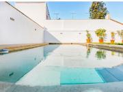 Chalet con piscina en el Campito