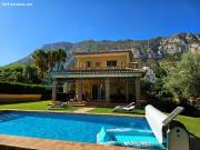 Chalet con Piscina en el Montgo