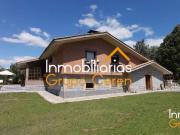 CHALET CON PISCINA EN ESPECTACULAR FINCA DE 40.000 M2...