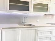 Chalet con piscina en parcela de 1.580 m² – Castellbisbal