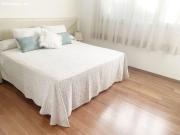 CHALET CON PISCINA Y TERRAZA EN URBANIZACIÓN MIL...