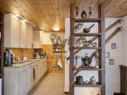 Chalet con terreno edificabile di 1387 m² e garage