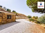 Chalet, Cuevas del Campo