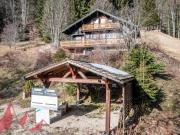 Chalet de 4 chambres à rénover surplombant LES GETS sur...