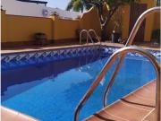 Chalet de alquiler en Nerja con 4 dormitorios y piscina...