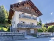 Chalet de cinq chambres dans le centre de Megève 200m²...
