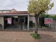 Chalet de tres ambientes y dependencias muy bien ubicado