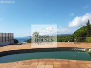 Chalet de una sola planta con piscina, licencia...