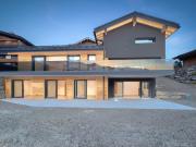 AUSSERGEWÖHNLICHES CHALET MIT PANORAMABLICK