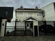 chalet duplex de 5 amb. c/estac y fondo libre! ALQUILER!...