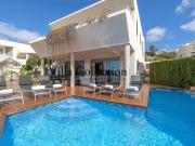 Chalet en alquiler de vacaciones en Cap Martinet, Ibiza