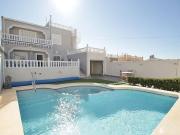 Chalet en alquiler de vacaciones en La Siesta, Alicante...