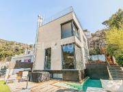 Chalet en alquiler en Barcelona, de 200 m² 5...