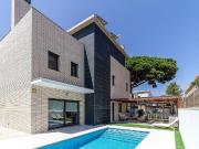 Chalet en alquiler en calle Santacana, Castelldefels, de...