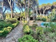 Chalet en alquiler en Castelldefels, de 360 m² 6...