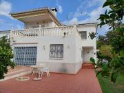 Chalet en alquiler en Cubelles, de 118 m² 5 habitaciones...