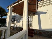 Chalet en alquiler en Entrenúcleos 41089