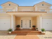 Chalet en alquiler en Gavà, de 250 m² 5 habitaciones por...