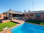 Chalet en alquiler en Sant Cugat del Vallès, de 310 m² 5...