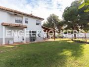 Chalet en alquiler en Serra, Valencia