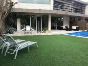 Chalet en alquiler en Sitges, de 220 m² 4 habitaciones...