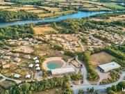 Chalet en bois et terrain en toute propriété au bord du...