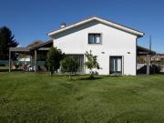CHALET EN CALO CON PORCHE AMPLIO Y JARDÍN
