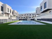 Chalet en complejo residencial en Almerimar