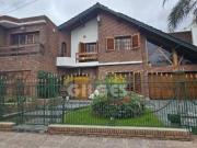 Venta de Excelente Chalet de 5 Ambientes en Ramos Mejía...
