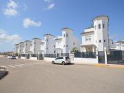 Chalet en venta a estrenar en Elche Alicante