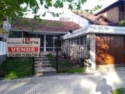 Chalet en venta de 3 ambientes en Quilmes Centro